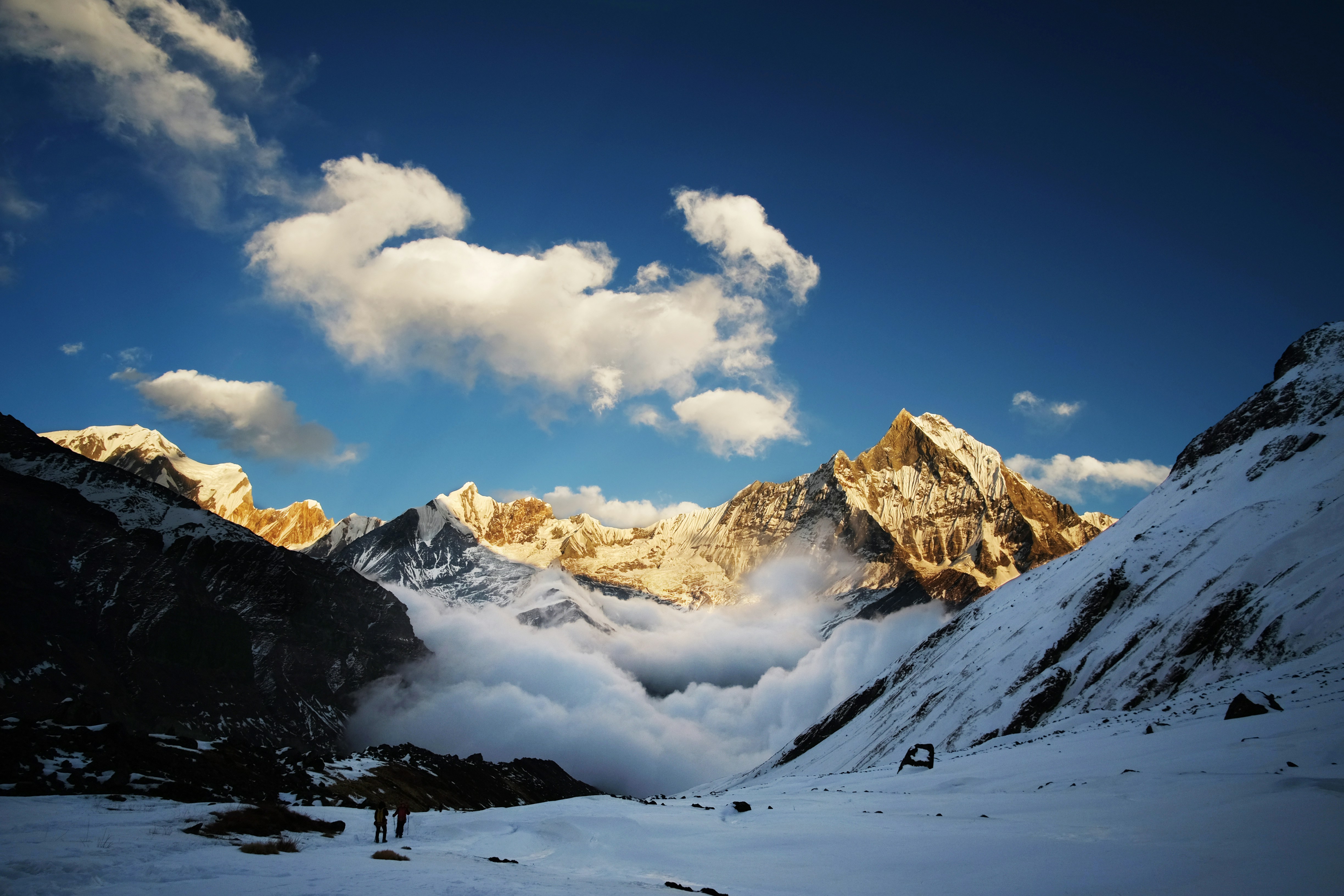 Pemandangan Annapurna Base Camp di Pegunungan Himalaya, Nepal
